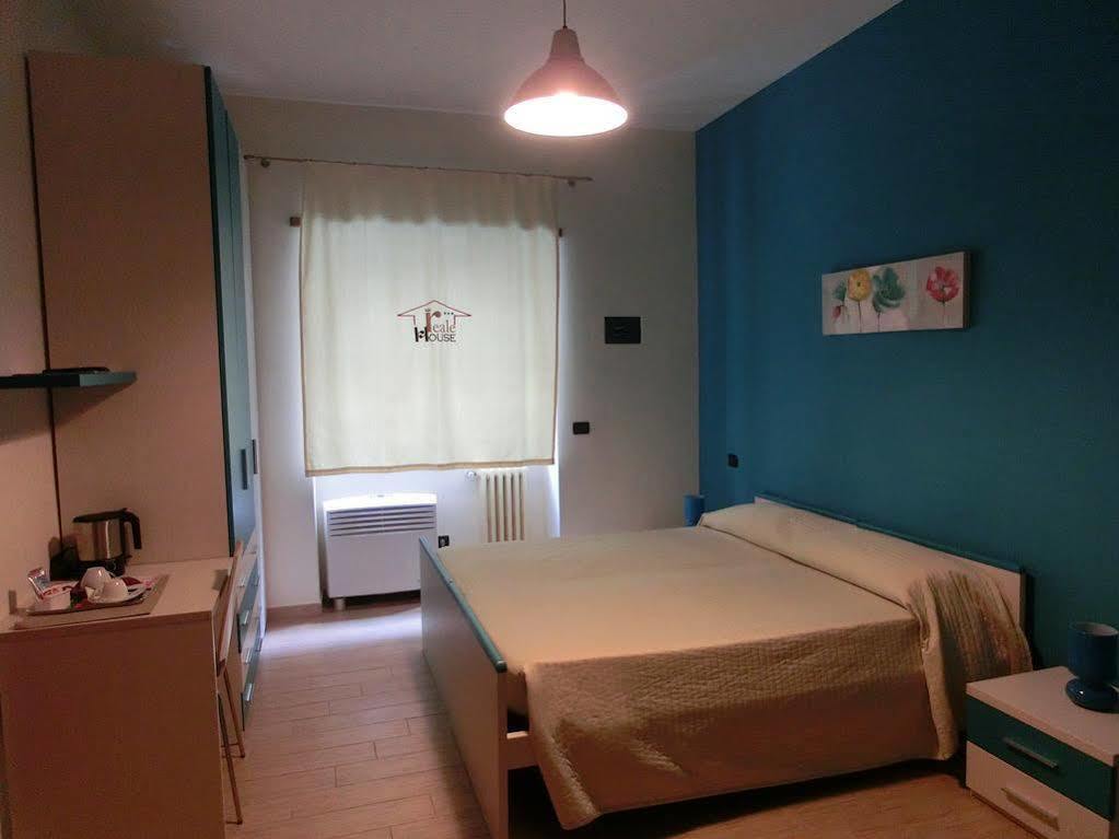 Reale House Rooms Řím Exteriér fotografie